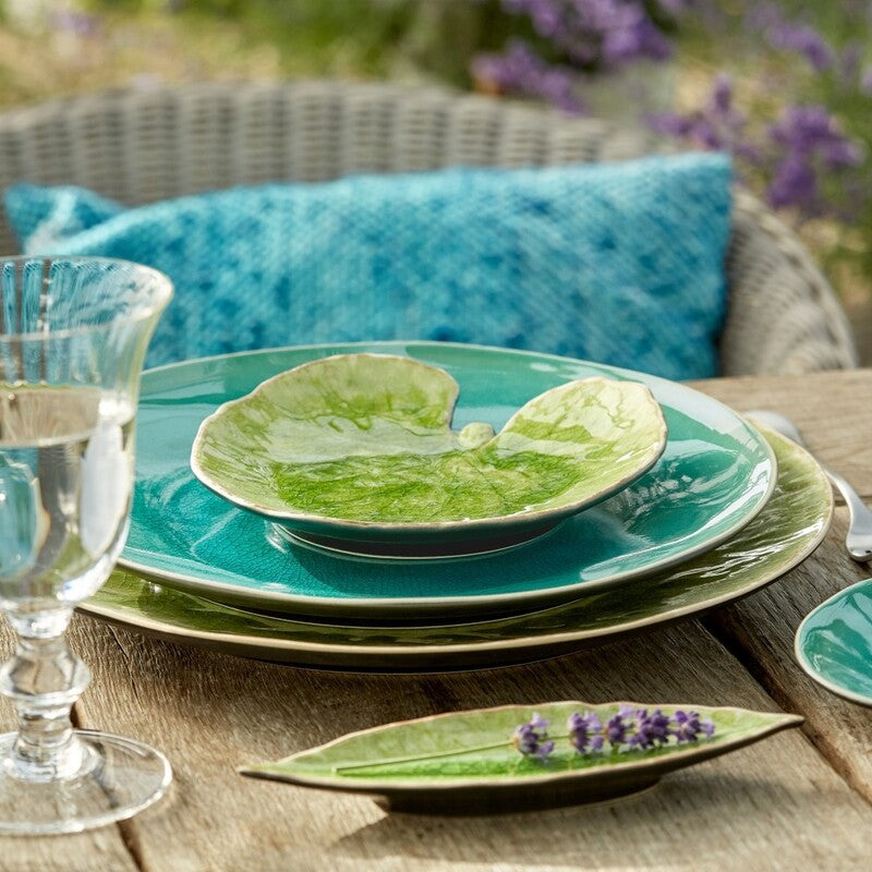 assiette feuille alchemille verte pour l'entrée ou apéritif - maison gabin décoration