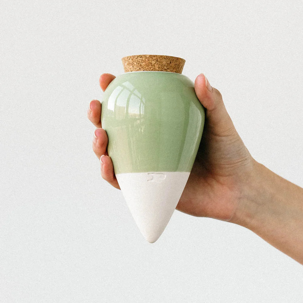 diffuseur d'eau naturel en terre cuite en couleur vert amande - Maison gabin décoration