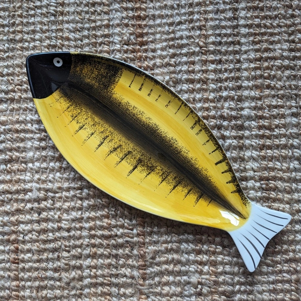 plat poisson noir et jaune en céramique L41.50cm - maison gabin décoration