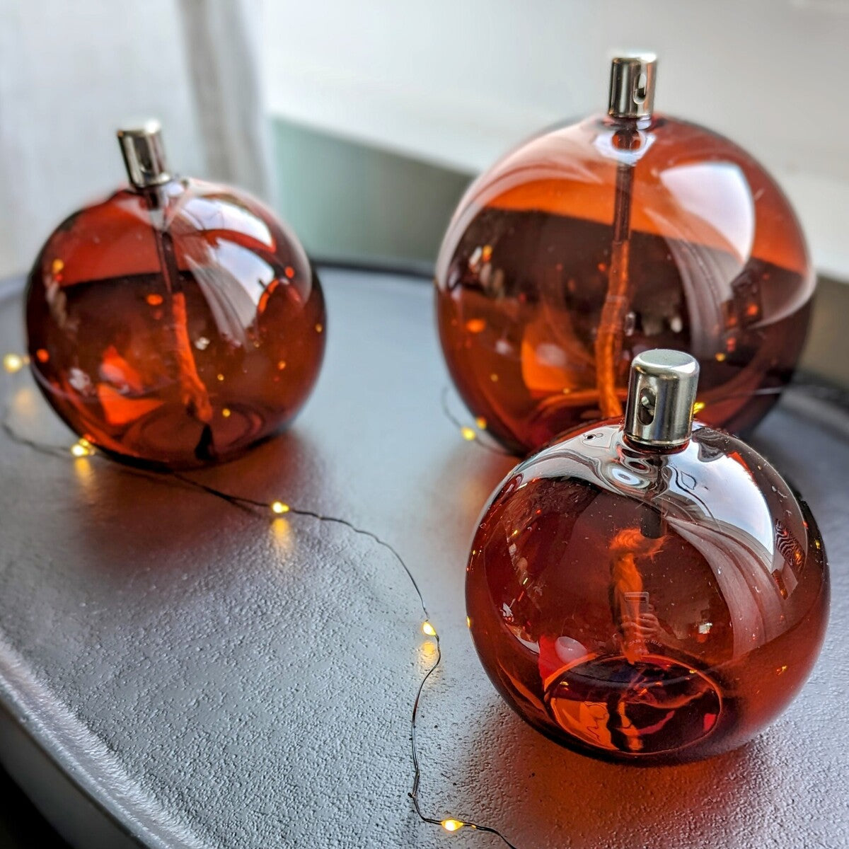 sphères lampe à huile 3 formats : S, M et XL couleur ambre orangée
