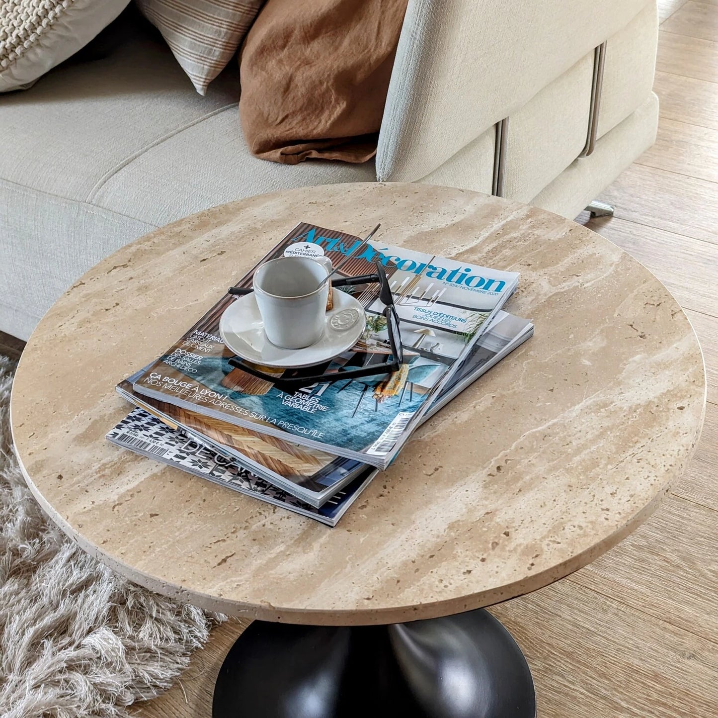 table avec plateau en travertin D59cm - maison gabin décoration