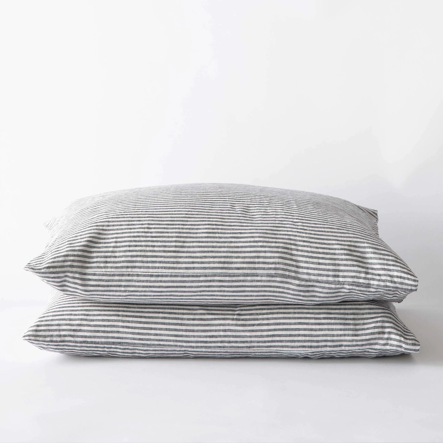 taie d'oreiller/coussin 100% lin grandes rayures noir et blanc 50x70cm - maison gabin décoration