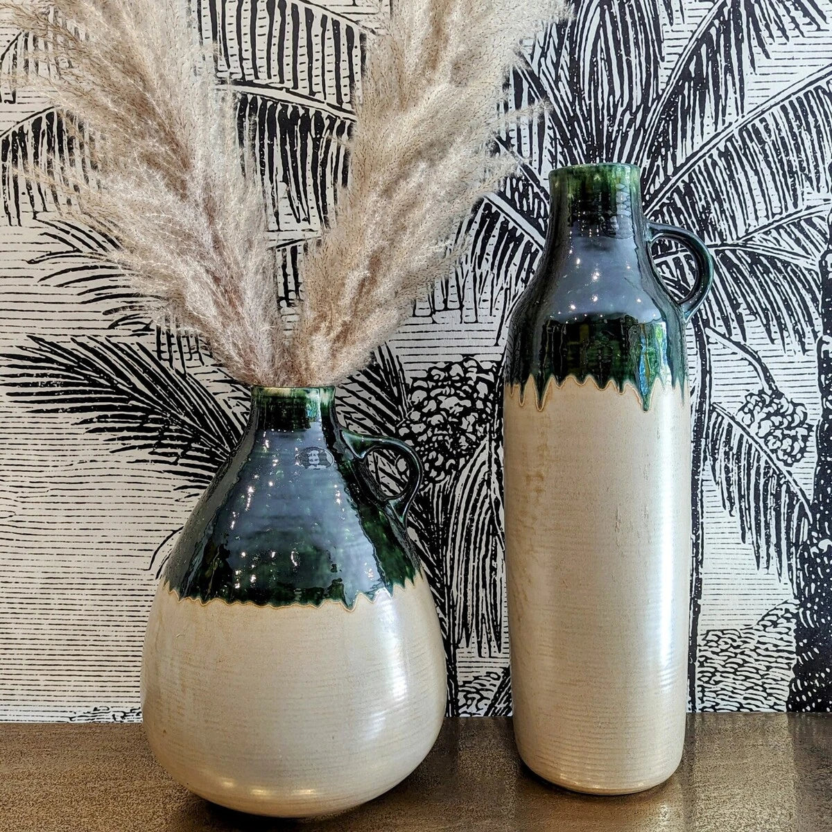 vases en céramique vert émaillé sur le dessus H33 et H51cm - maison gabin décoration