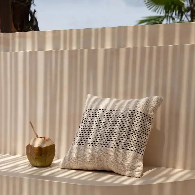 Housse de coussin Misty noir naturel

Boutique en ligne décoration maison