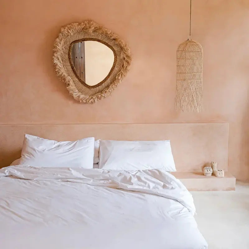 Détail du cadre en fibres naturelles du Miroir La Contessa L

Grand miroir mural La Contessa L – style artisanal

Vue complète du Miroir La Contessa Naturel taille L

Accessoire déco Toulon