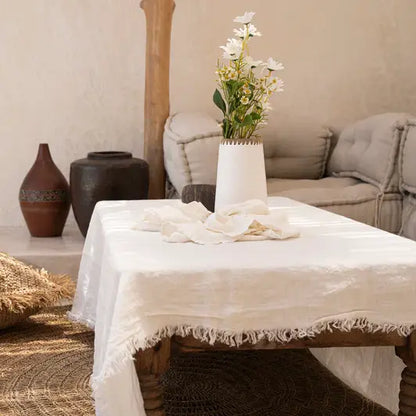 Nappe rectangulaire en lin blanc

Nappe en lin authentique chic

Boutique en ligne de décoration maison