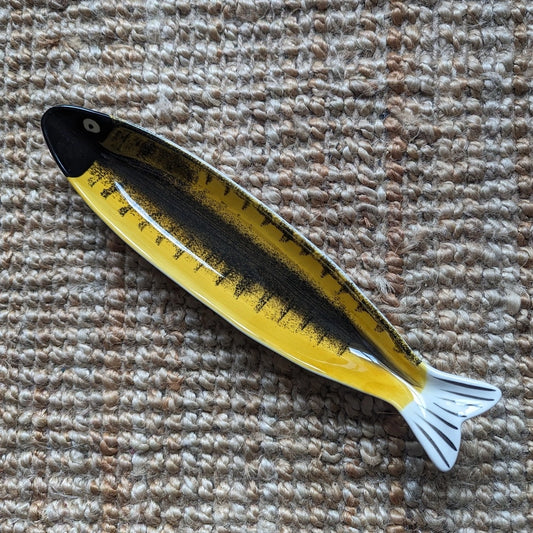 plat poisson L30cm noir et jaune en céramique - maison gabin décoration
