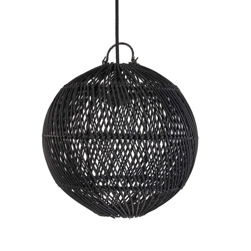 Suspension Bulle Noir artisanale S

Luminaire suspendu noir élégant

lampe décoration Toulon
