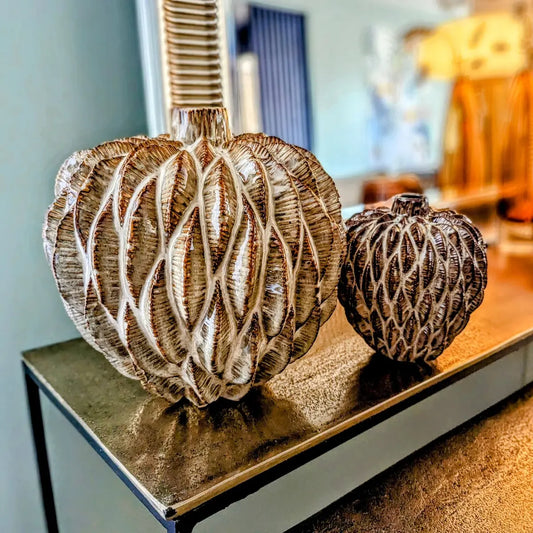 vases en céramique en forme de fruit marron et beige D15cm et D23cm - maison gabin décoration
